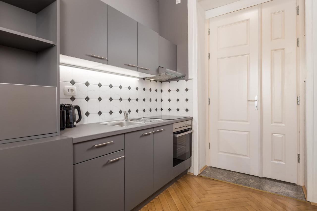 Art Teatro - Gustav Klimt Appartement Rijeka Buitenkant foto