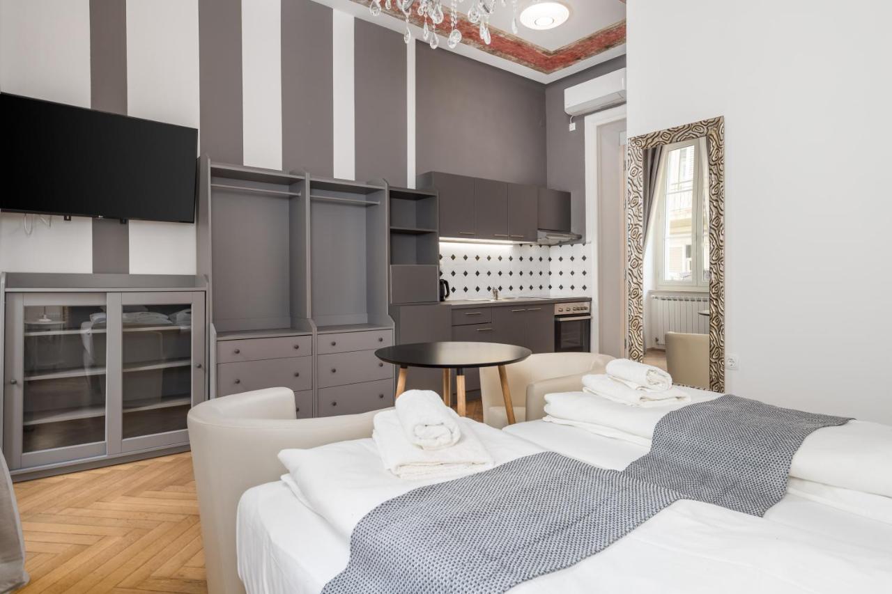Art Teatro - Gustav Klimt Appartement Rijeka Buitenkant foto