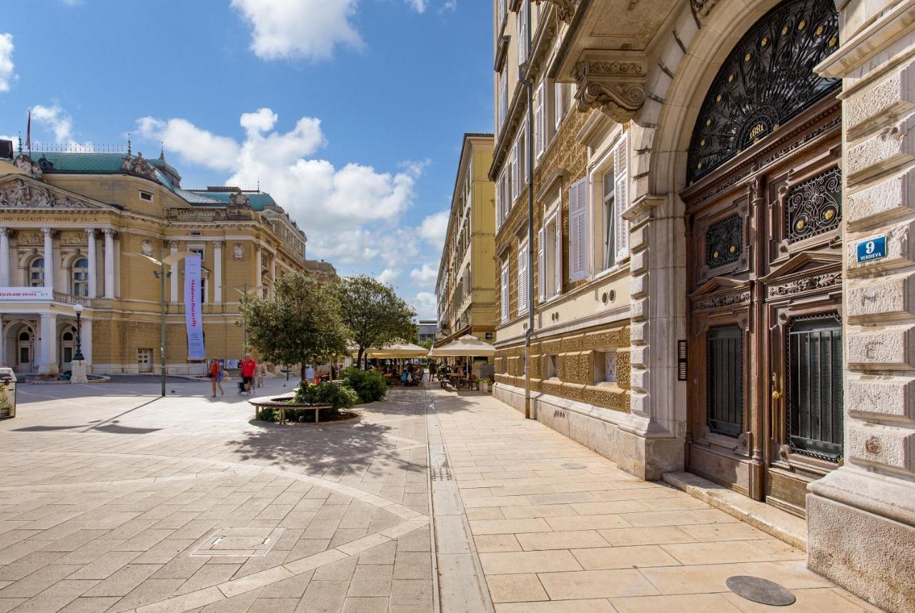 Art Teatro - Gustav Klimt Appartement Rijeka Buitenkant foto