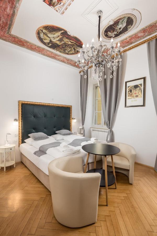 Art Teatro - Gustav Klimt Appartement Rijeka Buitenkant foto
